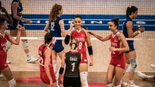 A Milli Kadın Voleybol Takımı yarı finalde!