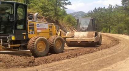 Alanya Beldibi yolunda asfalt hazırlığı sürüyor