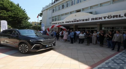 Dokuz Eylül’e ’Oltu Siyahı’ Togg yakıştı