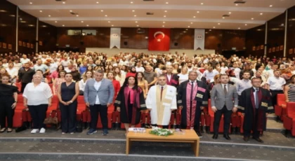 ERÜ Eczacılık Fakültesi yeni mezunlarını verdi