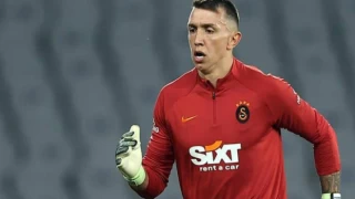 Galatasaray'da "ikinci kaleci kim olacak" sorusu son buldu