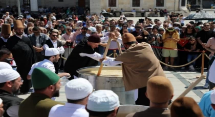 Konya’da gelenek Mevlana Meydanı’nda yaşatıldı