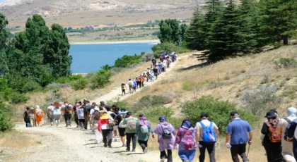 Konya’yı yürüyerek keşfediyorlar