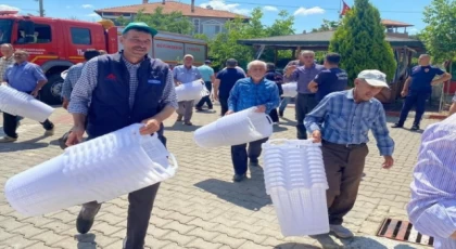 Manisa’dan üreticiye 100 bin sepet desteği