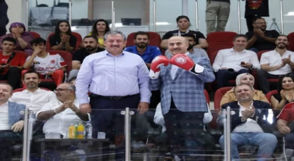 Mardin Valisi Demirtaş milli sporcularla buluştu