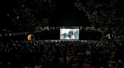 Nevşehirliler açık havada sinema keyfini çok sevdi