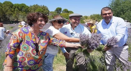 Seferihisar’da mis kokulu festival