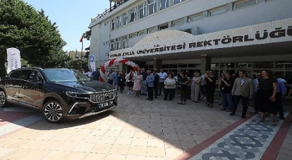 Türkiye’nin yerli otomobili TOGG DEÜ’nün Makam Aracı oldu