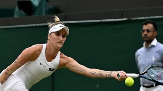 Wimbledon'da tek kadınlarda ilk finalist Vondrousova