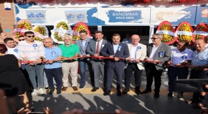 Balıkesir Bandırma’da ’sosyal market’ devrede