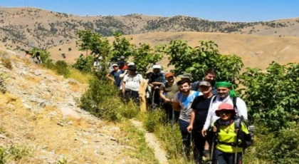 Doğaseverlerden Sason yaylasına yürüyüş