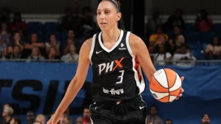 WNBA'de 10 bin sayı barajını ilk geçen oyuncu Diana Taurasi oldu