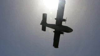 Didim'deki yangına müdahale eden uçak Bafa Gölü'ne düştü