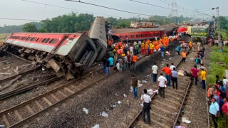 Hindistan’daki feci tren kazasında 8 kişi öldü, 60 kişi yaralandı