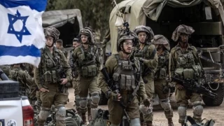 İsrail askerleri Batı Şeria'da biri çocuk 22 Filistinliyi daha gözaltına aldı