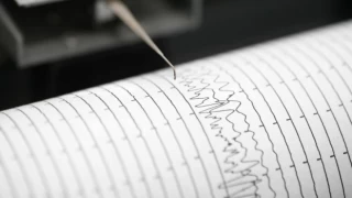Manisa'da gece saat 01.30'da 4.8 büyüklüğünde deprem meydana geldi