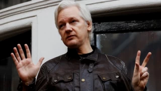Wikileaks kurucusu Assange serbest bırakıldı: Avustralya'ya gitti