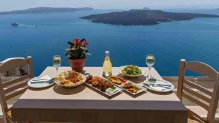 Yunanistan’da yemek içmek Türkiye’den çok daha ucuz