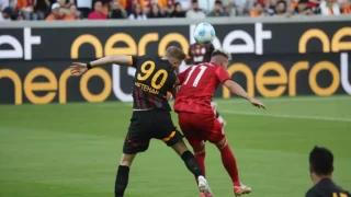 Galatasaraydan kötü prova: Bundesliga ekibi Düsseldorf'a 5-2 yenildi