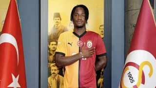 Galatasaray'ın yeni transferi Batshuayi: Şampiyonlar Ligi'nde oynayacağım için mutluyum