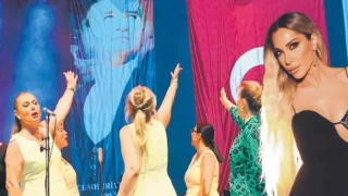 Yunan şarkıcı Despina sahneye çıkmadı: 'Türk bayrağı ve Atatürk posterinin indirilmesini istedi'