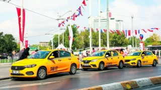 Fatih Altaylı, İstanbul'a 2 bin 500 yeni taksiyi de yeterli görmedi