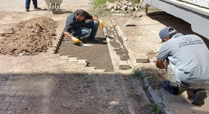 Kahramankazan Belediyesi Fen İşleri Müdürlüğü ekipleri, ilçe genelindeki kapsamlı bakım çalışmalarını yürütmeye devam ediyor.