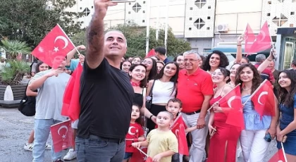 Kemer’de Zafer Bayramı coşkusu