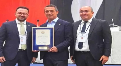 Ali Koç, Erzurum Fenerbahçeliler Derneği’ne akreditasyon belgesini verdi