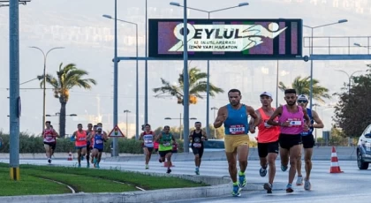 İzmir’de Uluslararası 9 Eylül İzmir Yarı Maratonu’yla kurtuluş coşkusu başladı