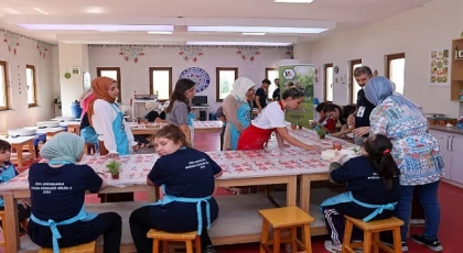 Özel çocuklar Selçuklu Sanat Tasarım Atölyesi’nde etkinlik yaptı.