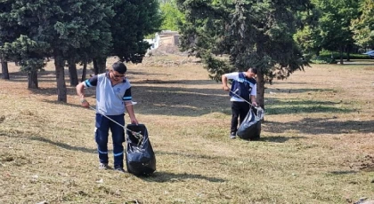 Park ve bahçelerde sonbahar temizliği