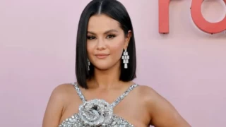 Selena Gomez artık resmen milyarder!