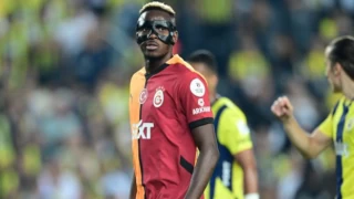 Victor Osimhen neden maske takıyor?