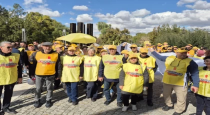 Aile Hekimliği çalışanları yönetmelik taslağının geri çekilmesi için Ankara’da miting düzenledi