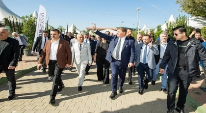 Başkan Tugay: Birlik ve beraberlik içinde bu kumpasları darmadağın edeceğiz