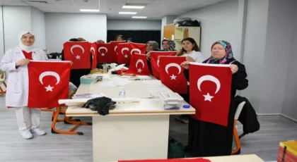 Çayırovalı kursiyerler bayrakları Cumhuriyet’e hazır edecek