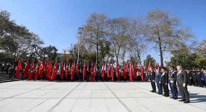 İnegöl’de Cumhuriyet Bayramı Coşkusu Çelenk Töreniyle Başladı