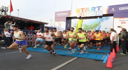 İstanbul’da rengarenk koşu