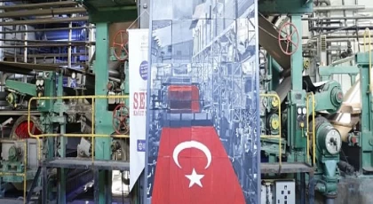 Kağıt müzesinde Cumhuriyeti tuvallere işlediler