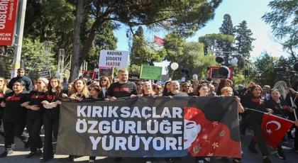 Kırık saçlar özgürlüğe Buca’da yürüdü