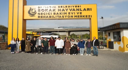 Kocaeli’de gençlerden sokak hayvanları merkezine ziyaret