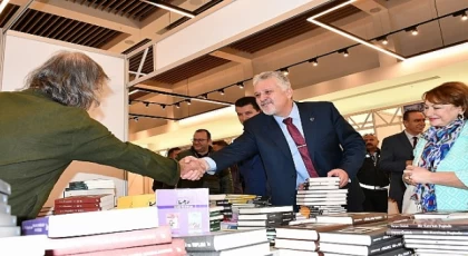 Lüleburgaz’da 2. Kitap ve Edebiyat Fuarı başladı