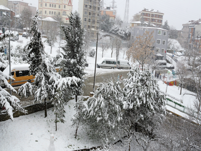 İstanbul beyaz gelinliğini giyindi