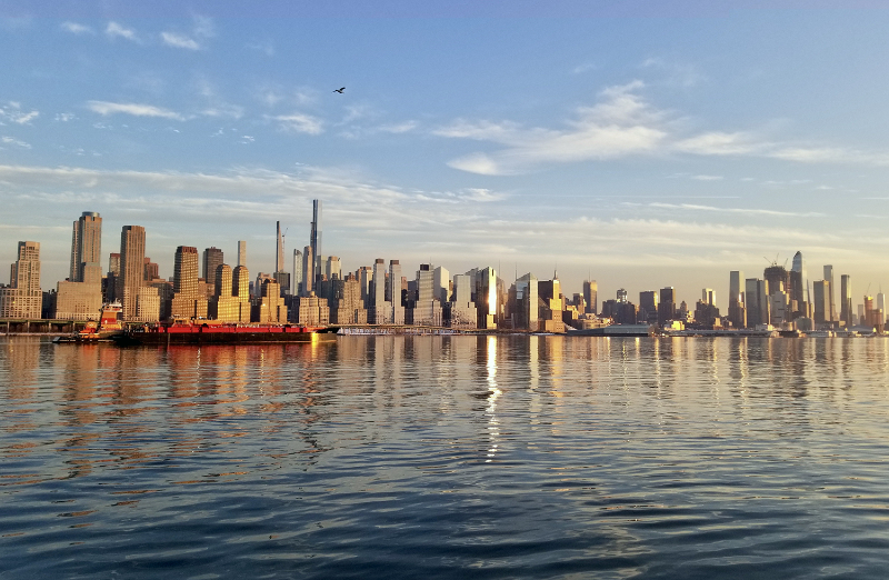 New York'ta kar ve gün batımı