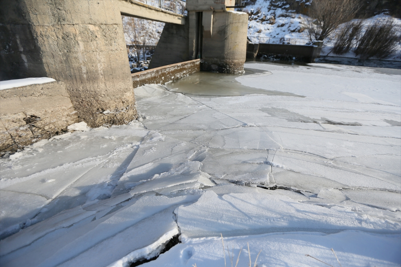 Kars'ta soğuk hava etkili oldu