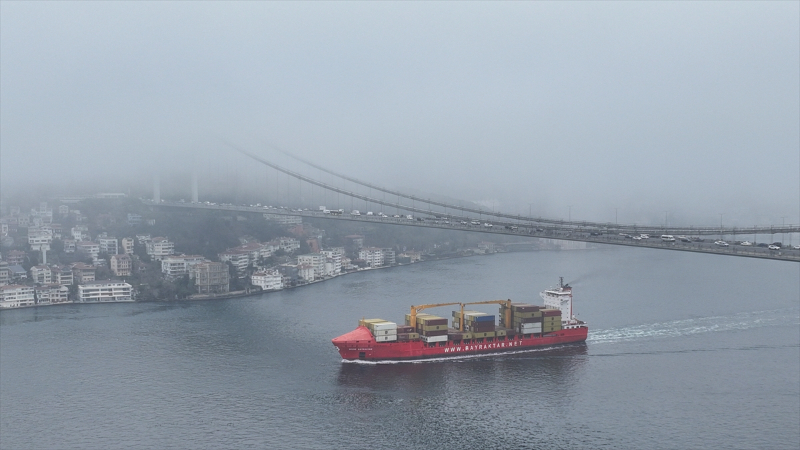 İstanbul'da sisli hava etkili oldu