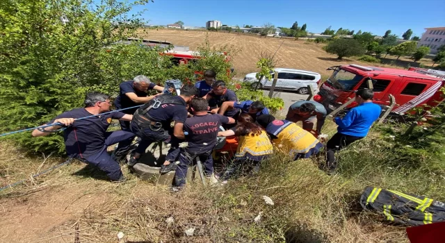 Kocaeli’de havalandırma kuyusuna düşen belediye personeli yaralandı