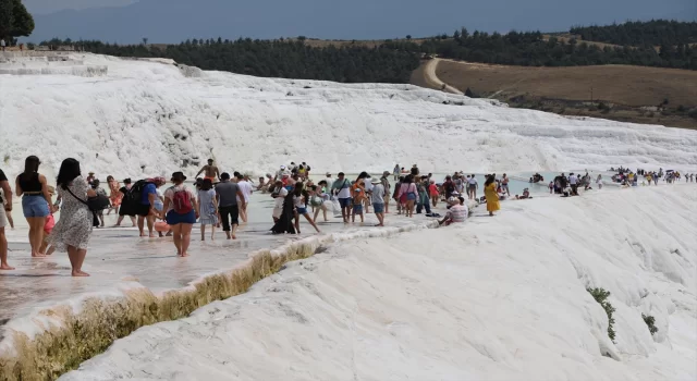 Pamukkale’yi yılbaşından beri 1 milyon 149 bini aşkın kişi ziyaret etti