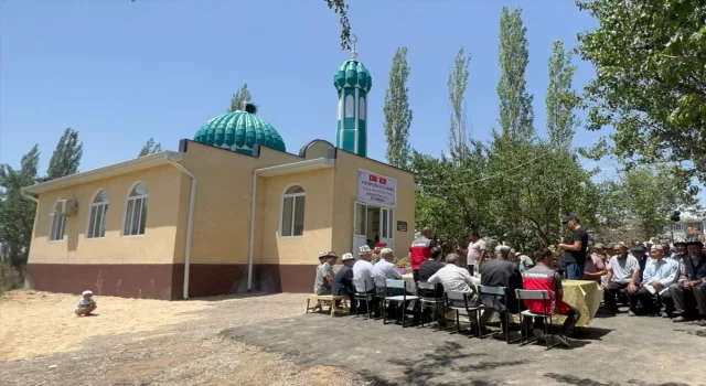 Sadakataşı Derneği 4 ülkede okul ve cami açtı